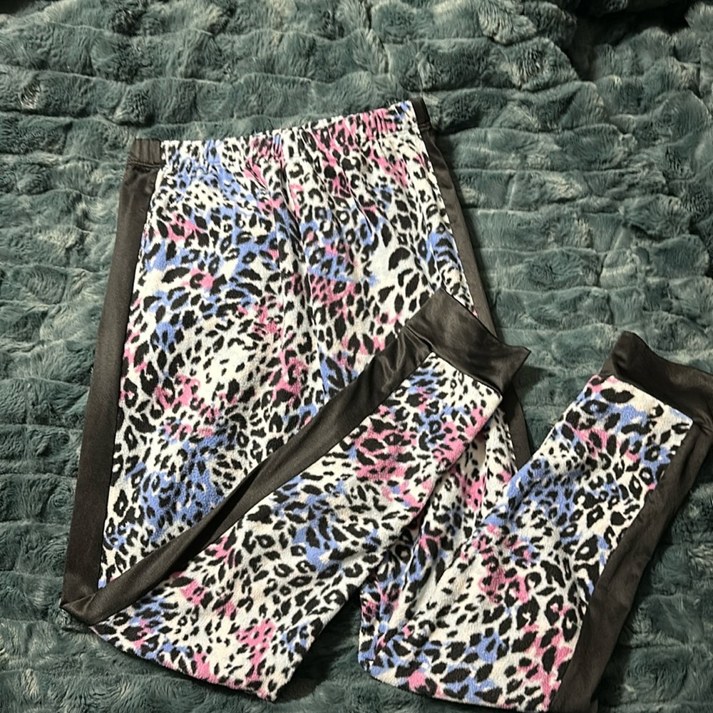 Cuddl duds cheetah pajama pants